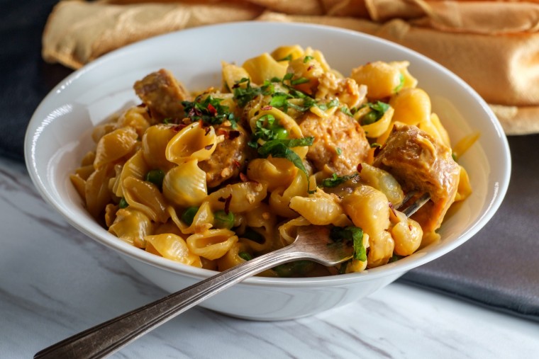 Smoked Sausage Mac ’N’ Cheese